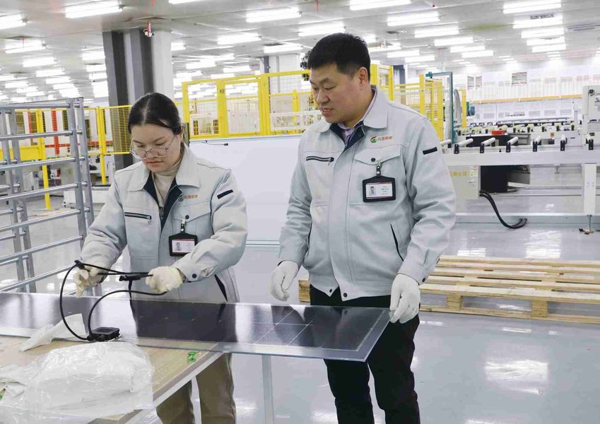 Jiangsu X-solar Green Building Technology Co., Ltd. γραμμή παραγωγής του κατασκευαστή